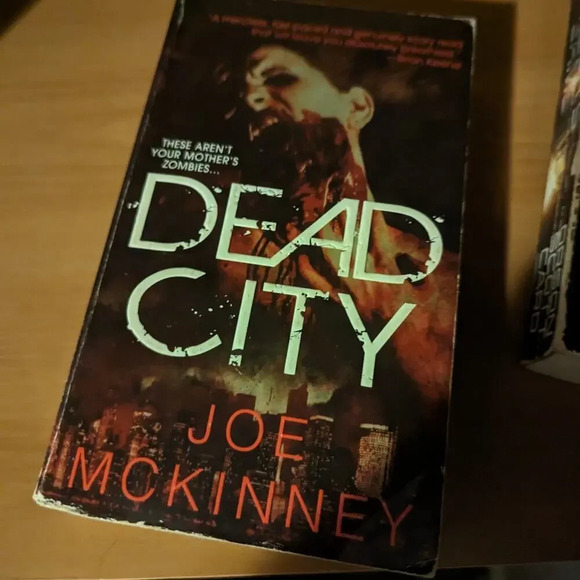 Bundle of Zombie / Apocalypse Books - Picture 3 of 5